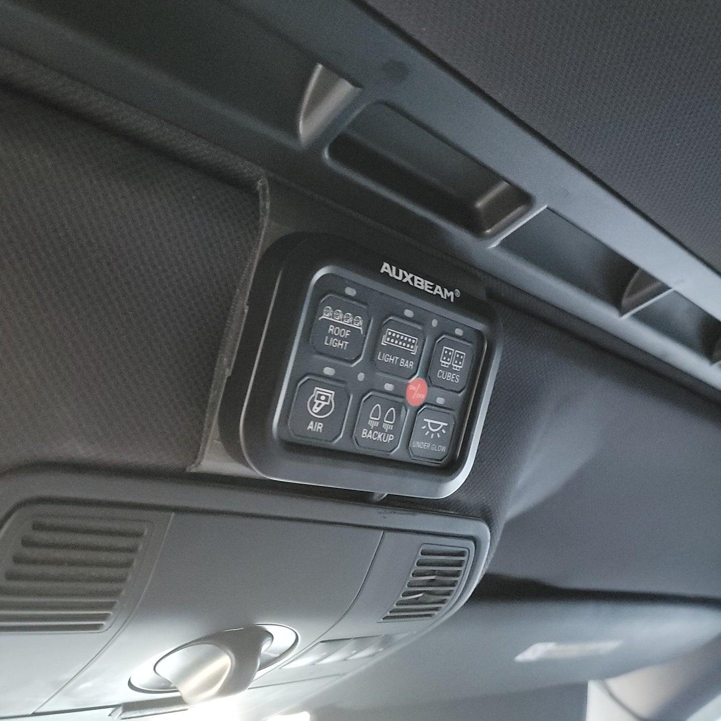 955/957 Porsche Cayenne Captain Switch Panel Mount (Auxbeam)