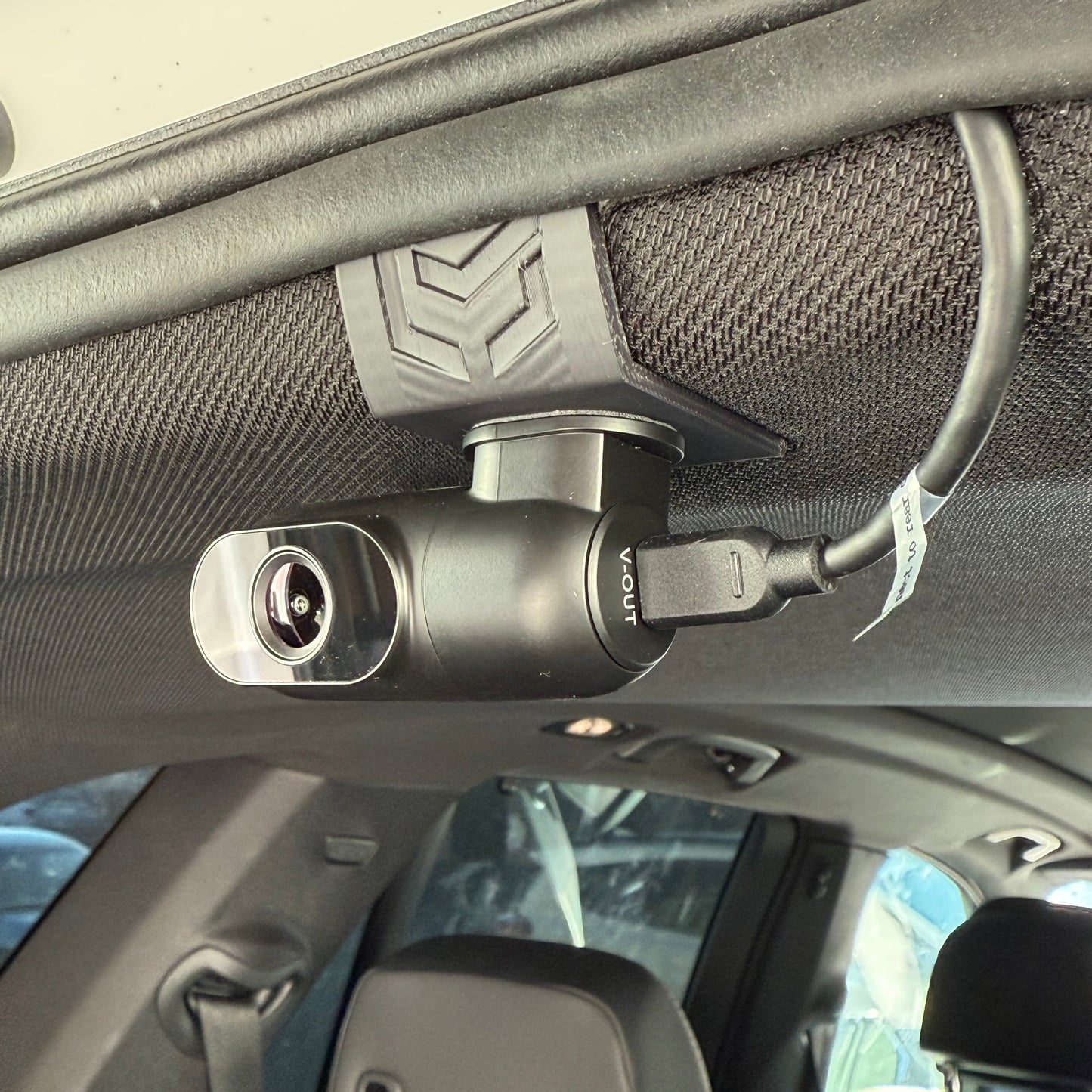 2019+ BMW X5 Rear Dash Camera Mount